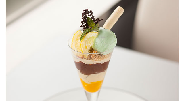 表参道ヒルズの冷んやり限定メニューで暑気払い！ 氷のパスタに、冷たいカレーも登場