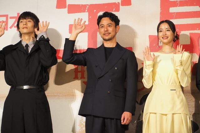 窪田正孝、妻夫木聡、広瀬すず／映画『宝島』完成報告会見