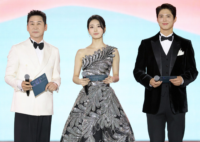 シン・ドンヨプ＆ペ・スジ＆パク・ボゴム Photo by HLL/Imazins via Getty Images