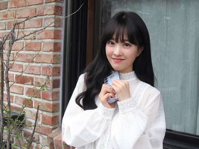 童顔女優パク・ボヨン、これぞ清純派の極み！35歳とは思えない“愛らしい”近況【PHOTO】