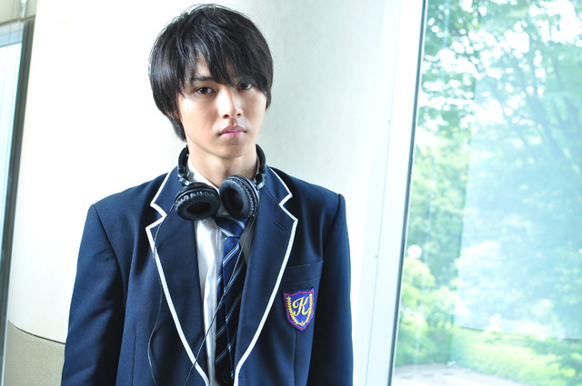 山崎賢人「35歳の高校生」／Photo：Naoki Kurozu