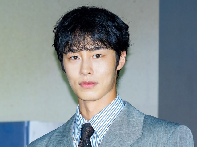 Netflix『呑金／タングム』が照らす俳優の真価、イ・ジェウクが体現する謎多き青年の凄み