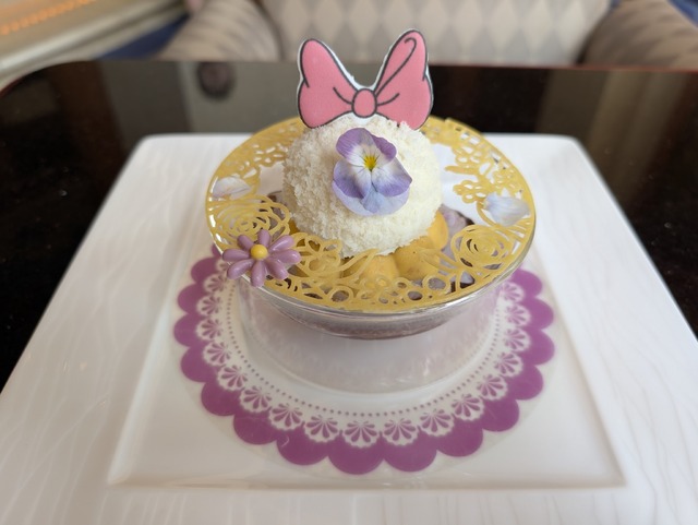 デイジーダックの華やかさをイメージ！ハイピリオン・ケーキセットシリーズを実食