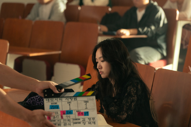 『ラブ・イン・ザ・ビッグシティ』メイキング© 2024 PLUS M ENTERTAINMENT AND SHOWBOX CORP. ALL RIGHTS RESERVED.