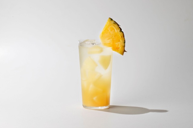 あの子にも教えてあげたい甘いパイナップルソーダ（通期）980円