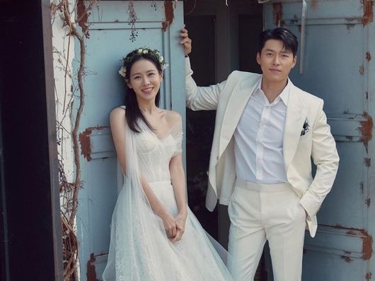 不動産で大富豪のヒョンビン♥ソン・イェジン夫妻、家庭では素朴なママ【PHOTO】