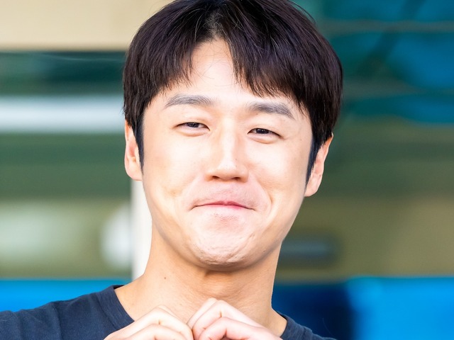 『いつかは賢いレジデント生活』で人気急上昇！チョン・ジュンウォン、俳優ブランド評判1位に