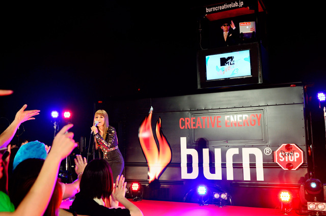 「MTV ビデオ ミュージック アワード ジャパン2013（VMAJ）」でのシェネル、☆Taku Takahashi