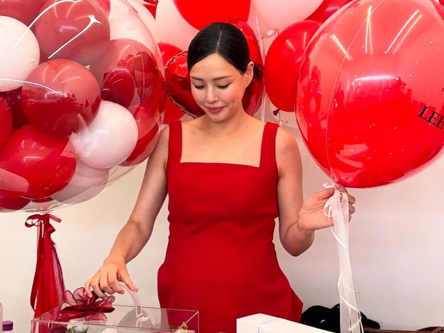 第二子妊娠中のイ・ハニ（42）、“ふっくらお腹”に視線集中「いつの間にこんなに大きく…」