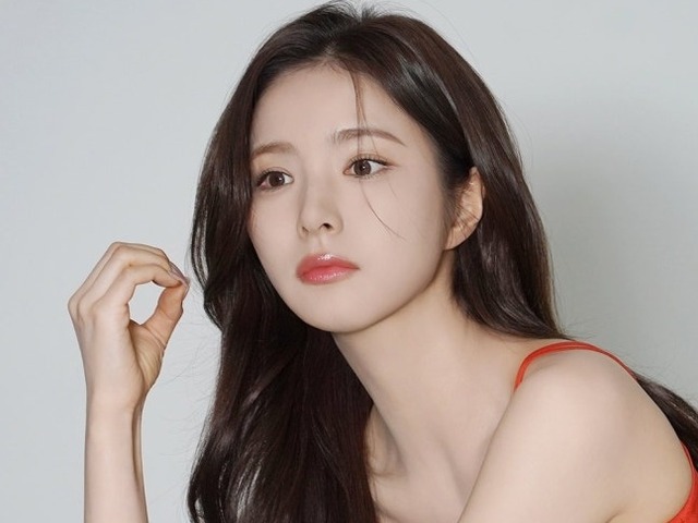 『魅惑の人』シン・セギョン、見る者すべてを黙らせる美貌にネット騒然「生きる芸術品」【PHOTO】