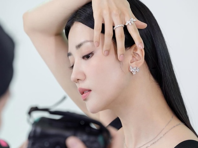 『トンイ』女優パク・ハソン、本人も「写真集？」と驚いた美しすぎるビハインドSHOTを公開【PHOTO】