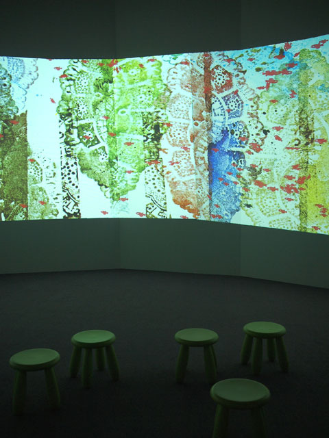 「レオ・レオニ　絵本の仕事」