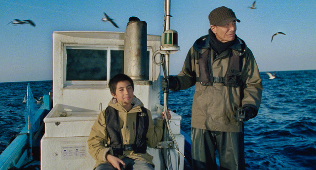 『港のひかり』©2025「港のひかり」製作委員会