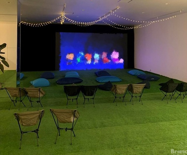 イオンエンターテイメント、DCI認証LEDビジョン活用した「LEDヘッドホンシネマ」を始動。映画館のない地域でも映画上映を可能に