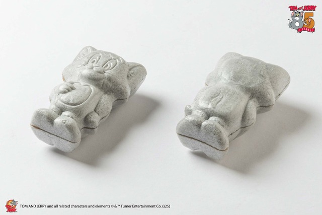 HKDSTOY「トムとジェリー モナカ チョコレート＆チーズ味」