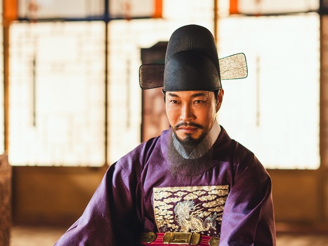 『暴君のシェフ』でチェ・グィファが見せる史上最恐の変身、史上最も危険な王族の正体に迫る