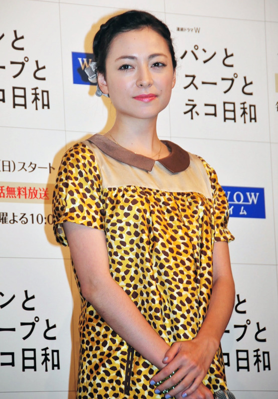 美波／WOWOWドラマ「パンとスープとネコ日和」完成披露試写会