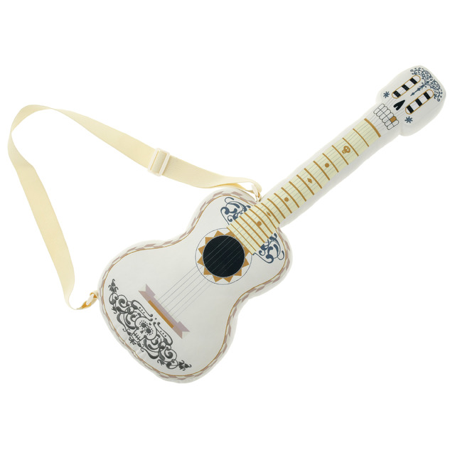 クッション 4,800円 (C) Disney/Pixar