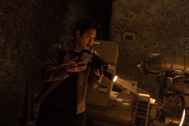 『層間騒音』© 2025 FINECUT Co., Ltd. ALL RIGHTS RESERVED