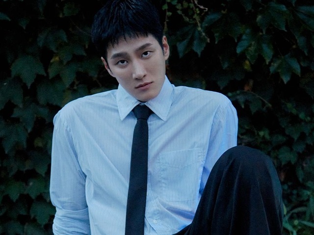 鍛え上げられた腕と広い肩幅に“胸キュン”…アン・ボヒョンが語る自身の成長「自分を褒めたい」