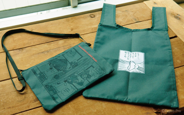 『大長編ドラえもん のび太と鉄人兵団』スペアバッグつきサコッシュ