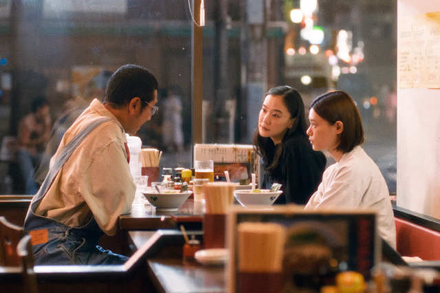 『ミーツ・ザ・ワールド』©金原ひとみ／集英社・映画「ミーツ・ザ・ワールド」製作委員会