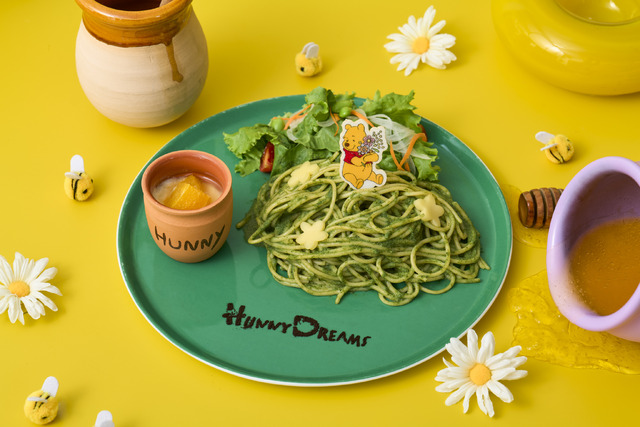 花咲く丘のほうれん草のクリームパスタ（税込1,890円）