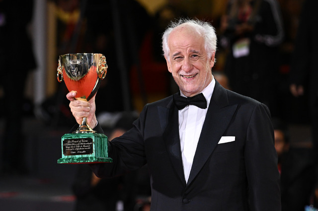 トニ・セルヴィッロ　Photo by Stephane Cardinale - Corbis/Corbis via Getty Images