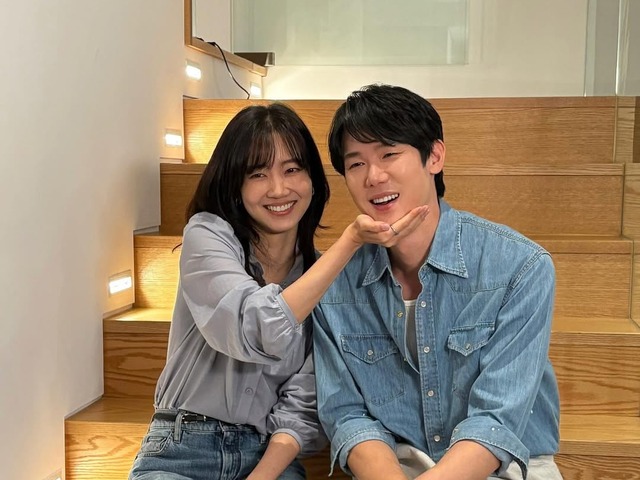 『賢い医師生活』ファン注目！待ちに待った“冬庭カップル”のデート風写真公開！【PHOTO】