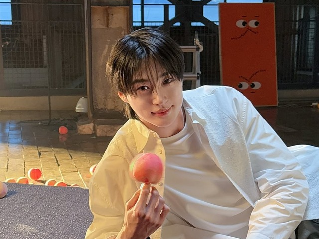 俳優ビョン・ウソク、爽やかさ全開！天才的な顔とプロポーションに“恍惚”【PHOTO】