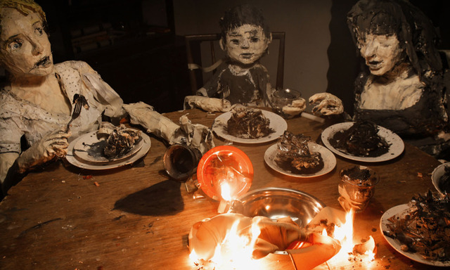 『オオカミの家』© Diluvio & Globo Rojo Films, 2018