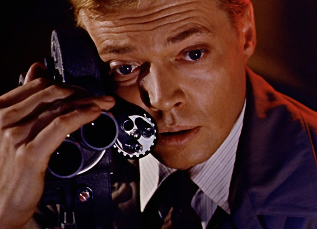 『血を吸うカメラ』