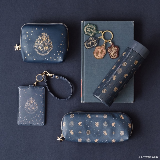 Afternoon Tea LIVING All characters and elements © & ™ Warner Bros. Entertainment Inc. Publishing Rights © JKR. (s25)