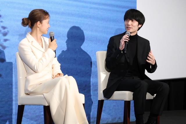 『秒速5センチメートル』完成披露試写会　宮﨑あおい、奥山由之監督