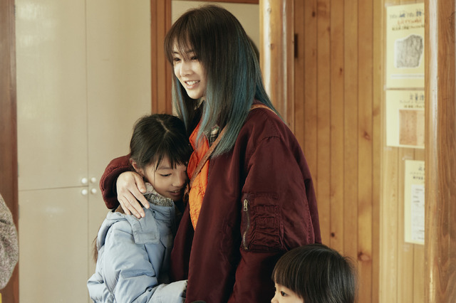 『ナイトフラワー』©2025「ナイトフラワー」製作委員会