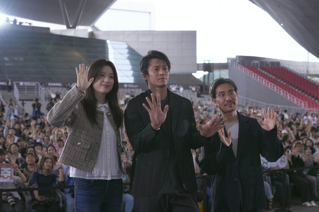 Netflixシリーズ「匿名の恋人たち」10月16日より世界独占配信　アウトドアグリーティング