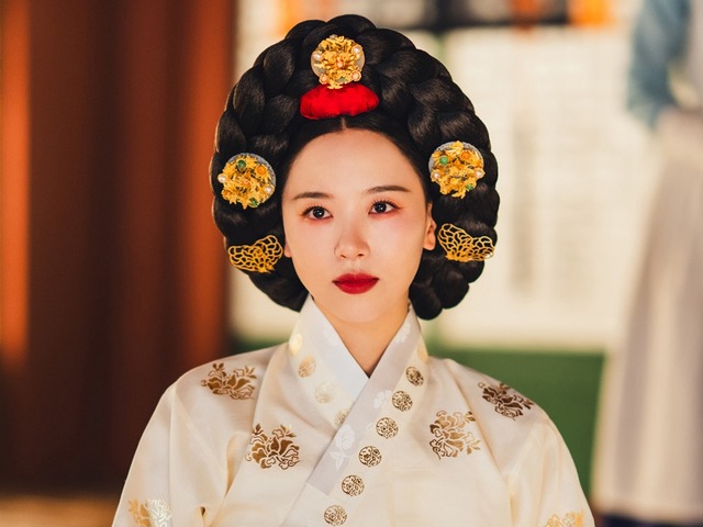 『麗』にも『暴君のシェフ』にも彼女がいた…カン・ハンナが放つ“悪女”の存在感【一問一答】