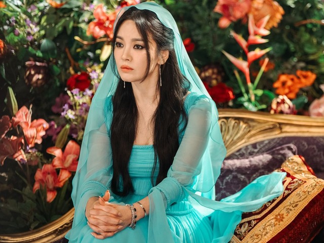 キム・ウビンの“元カノ役”で話題沸騰中！『魔法のランプにお願い』に花を添えたソン・ヘギョらカメオたち