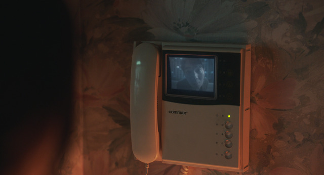 『層間騒音』© 2025 FINECUT Co., Ltd. ALL RIGHTS RESERVED