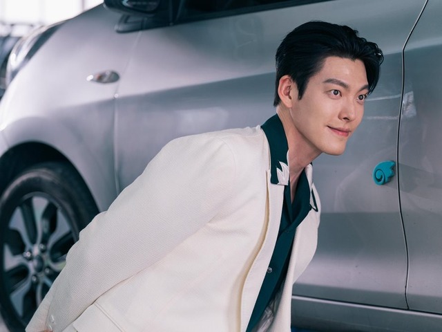 『魔法のランプにお願い』がグローバルTOP10入り、キム・ウビンが恋と魔法を呼び覚ます