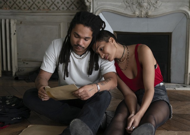 『Father Mother Sister Brother』（C）APOLLO