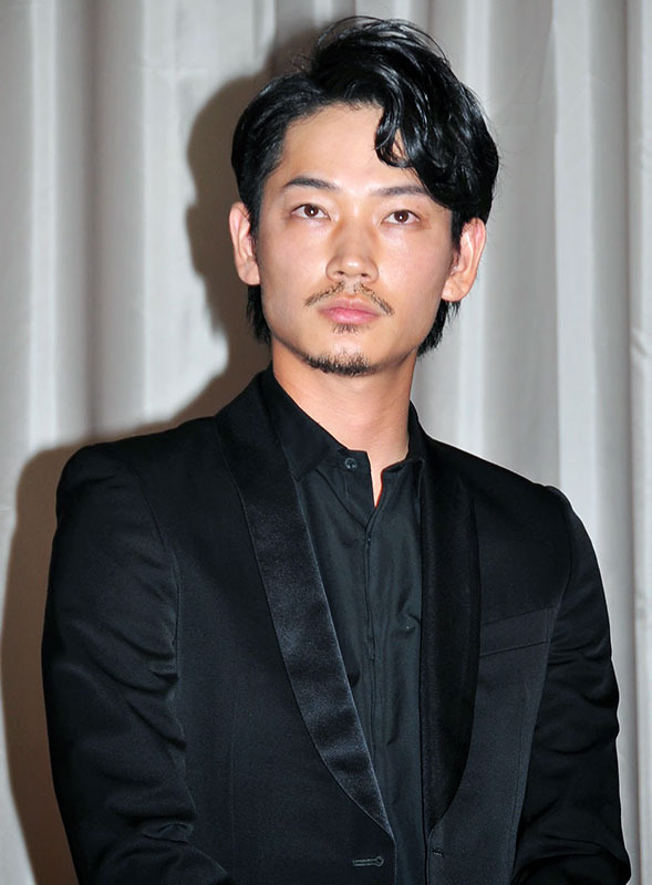 綾野剛／『シャニダールの花』初日舞台挨拶