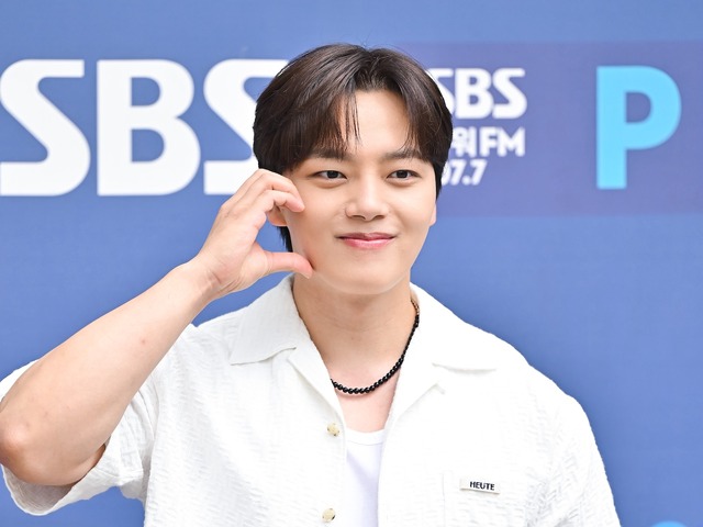 子役出身俳優ヨ・ジング、直筆手紙で入隊を控えた心境を明かす「悲しみすぎないで」