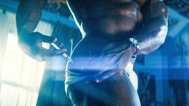 『ボディビルダー』©2023 LAMF Magazine Dreams LLC All Rights Reserved.