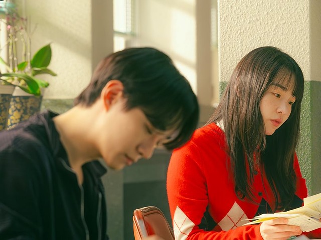 イ・ジュノ×キム・ミンハ『テプン商事』の衣装、言葉、心まで“97年”を生きた俳優たち