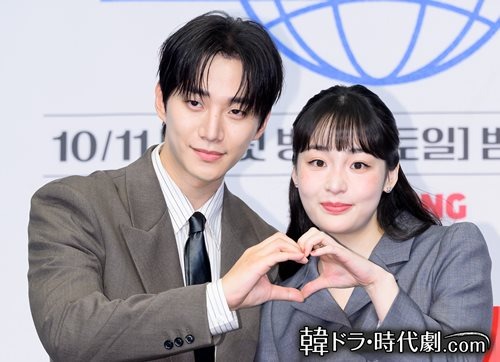 ジュノ(2PM)とキム・ミンハ