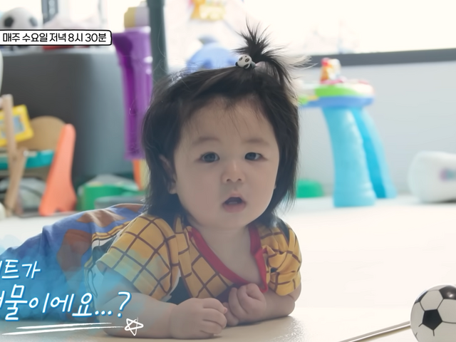 俳優シム・ヒョンタクの愛息ハルちゃん、“ベビーモデル”も楽勝!? 新しい変身コレクションを追加！