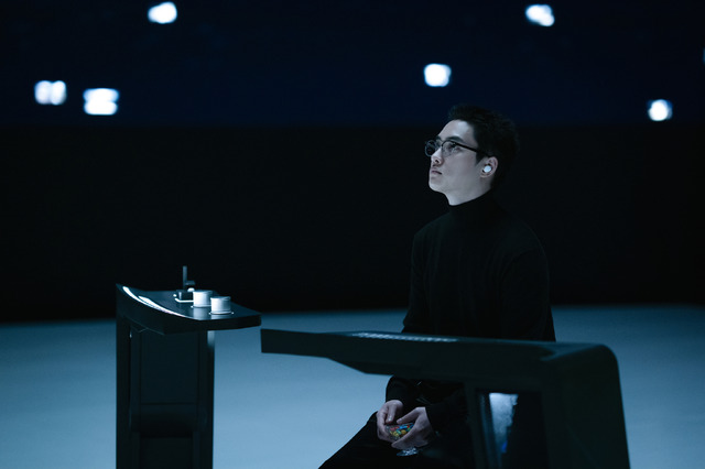 「捏造された都市」(C)2025 Disney and its related entities