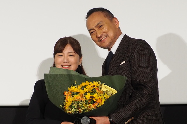 渡辺謙、柚月裕子『盤上の向日葵』初日舞台挨拶