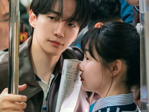 『テプン商事』のジュノ♡キム・ミンハ、胸キュン地下鉄キスへの期待